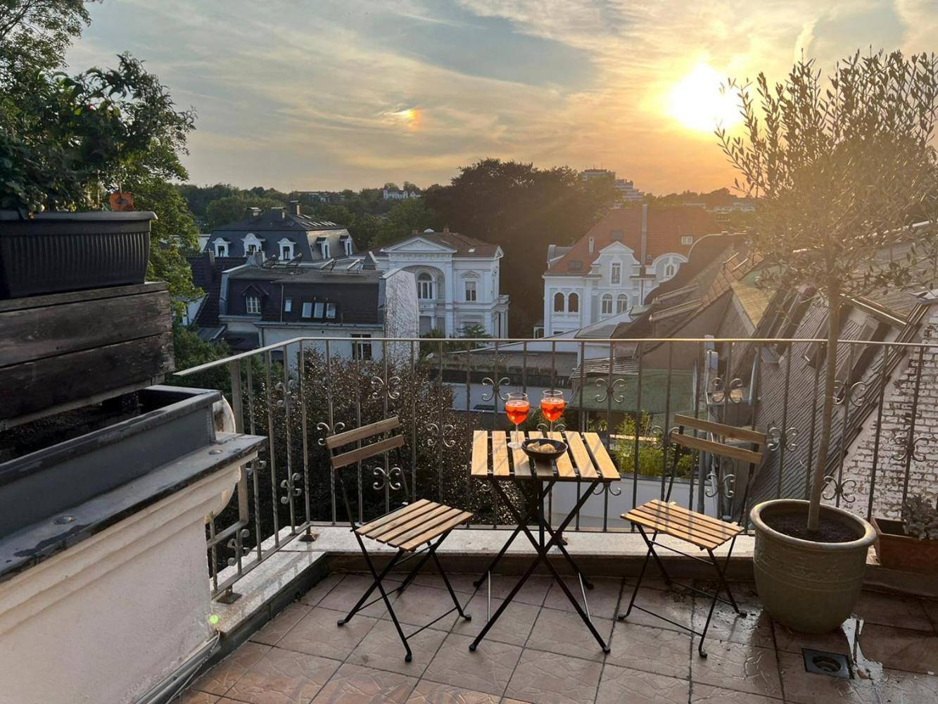 Renoviertes Design Apartment Mit Toller Terasse Mülheim an der Ruhr Buitenkant foto