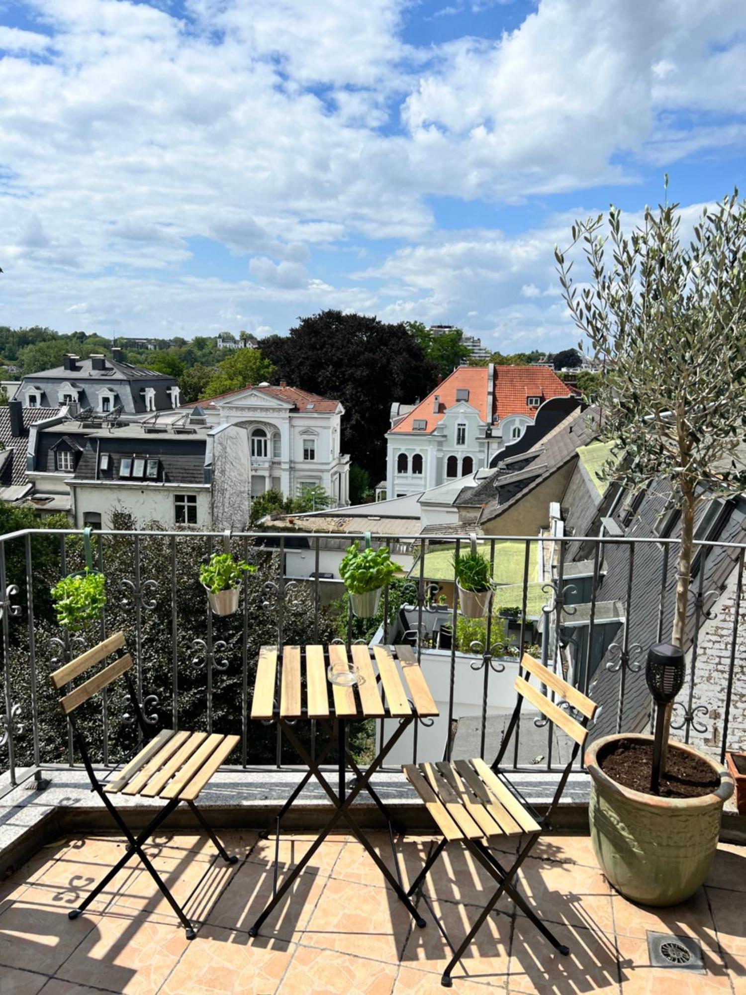 Renoviertes Design Apartment Mit Toller Terasse Mülheim an der Ruhr Buitenkant foto